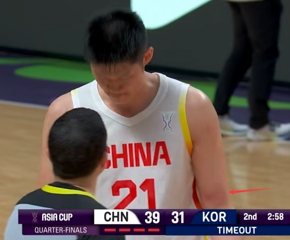 中国男篮以, 胡金秋